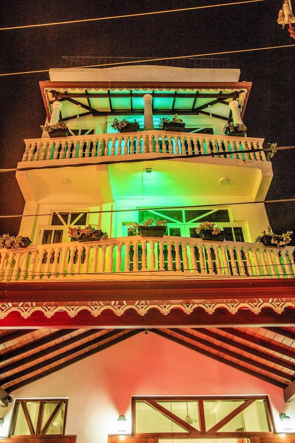 Ruki Sea Reach Hotel Kudapaduwa Bagian luar foto