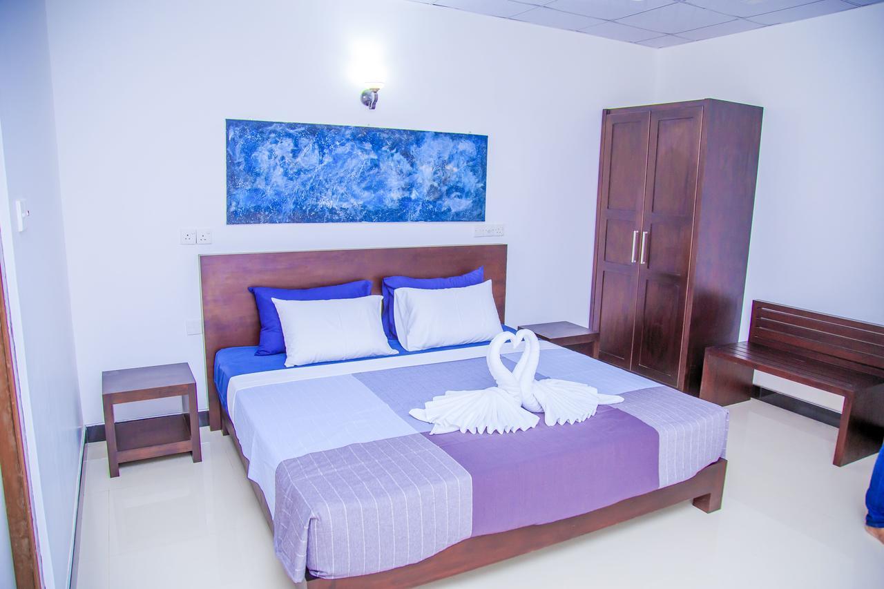Ruki Sea Reach Hotel Kudapaduwa Bagian luar foto