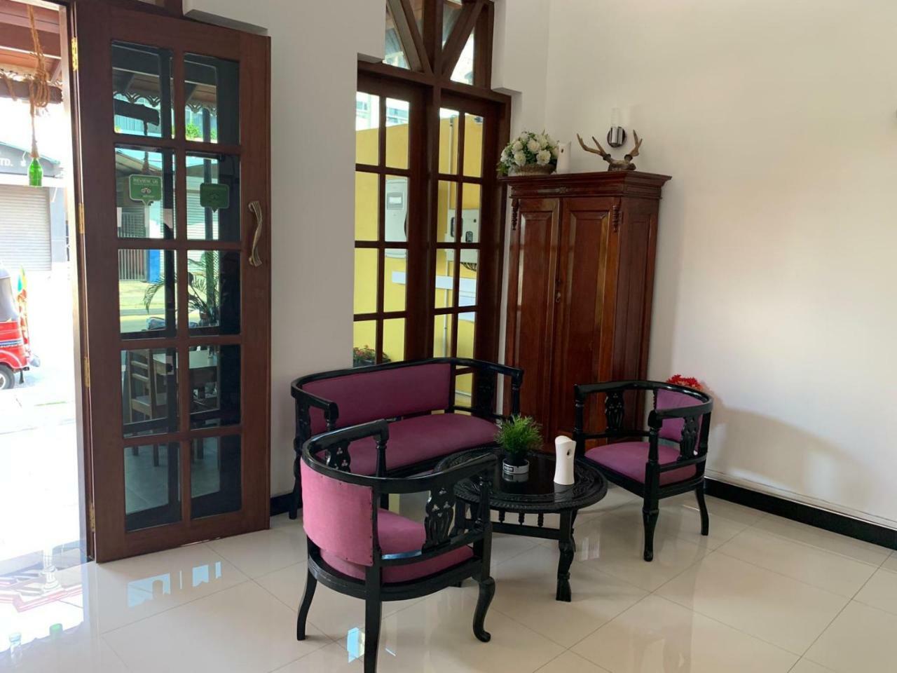 Ruki Sea Reach Hotel Kudapaduwa Bagian luar foto
